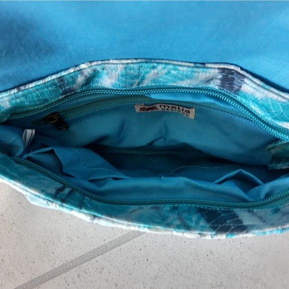 Malia Designs Purse - Picture 4 of 4